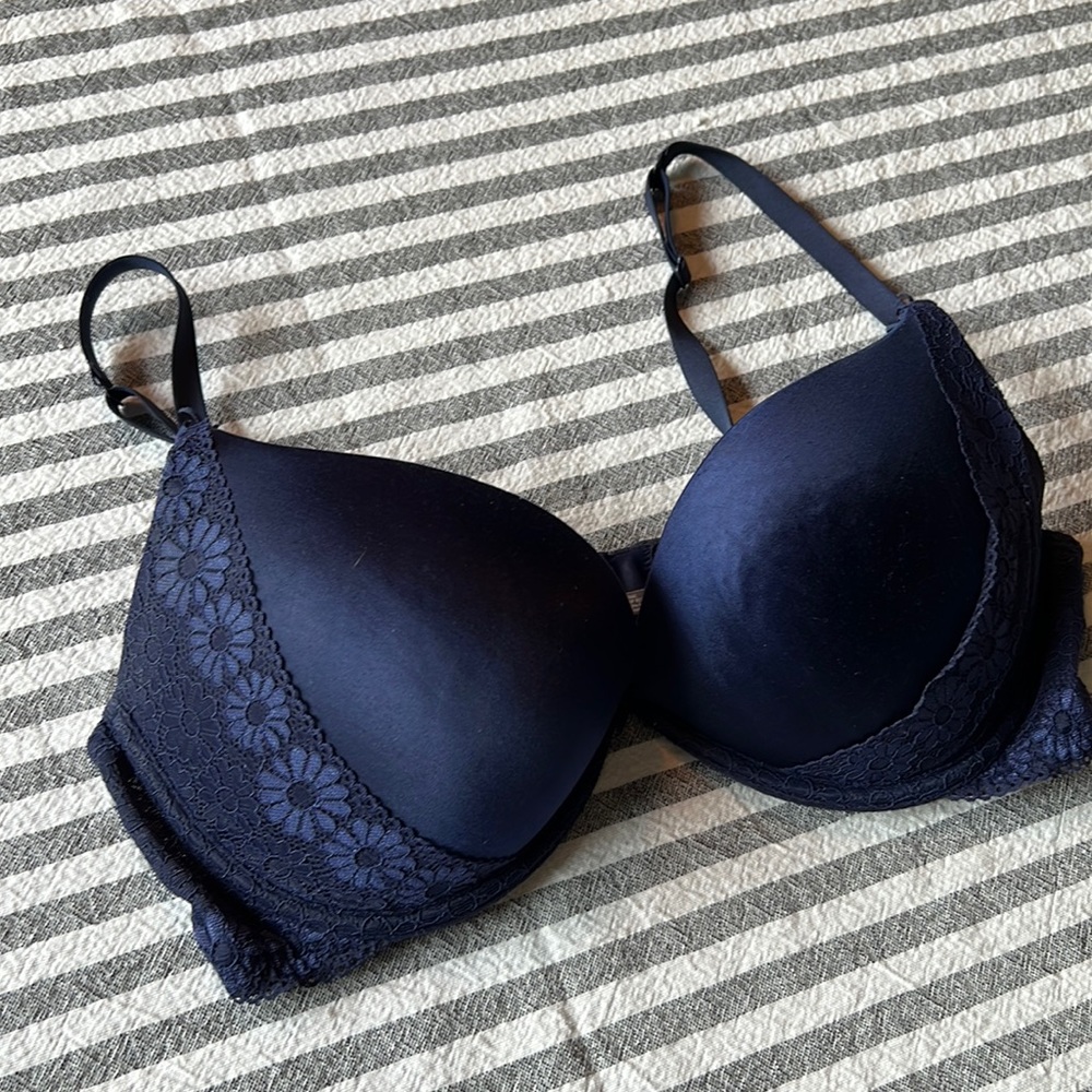 aerie Navy blue push-up bra with underwire, size 36D, like new